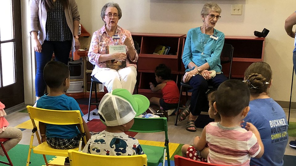 buckner residents reading to children