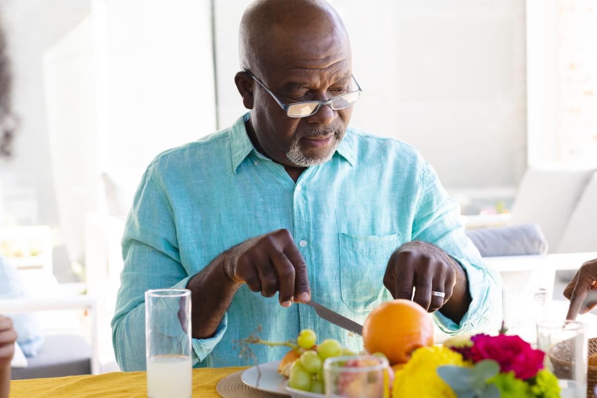 Best Foods for Maintaining Health in Seniors Senior Care TX